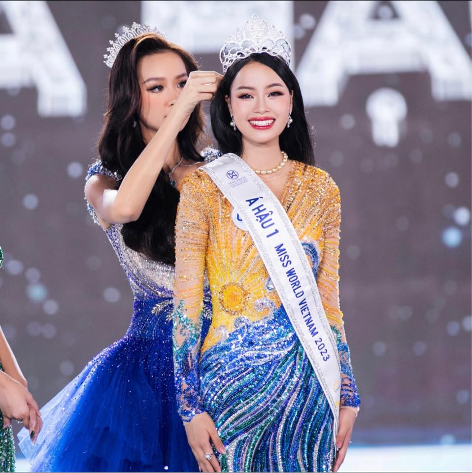 Chị gái nghẹt thở, tiết lộ điều bất công với Á hậu Miss World Vietnam Đào Hiền
