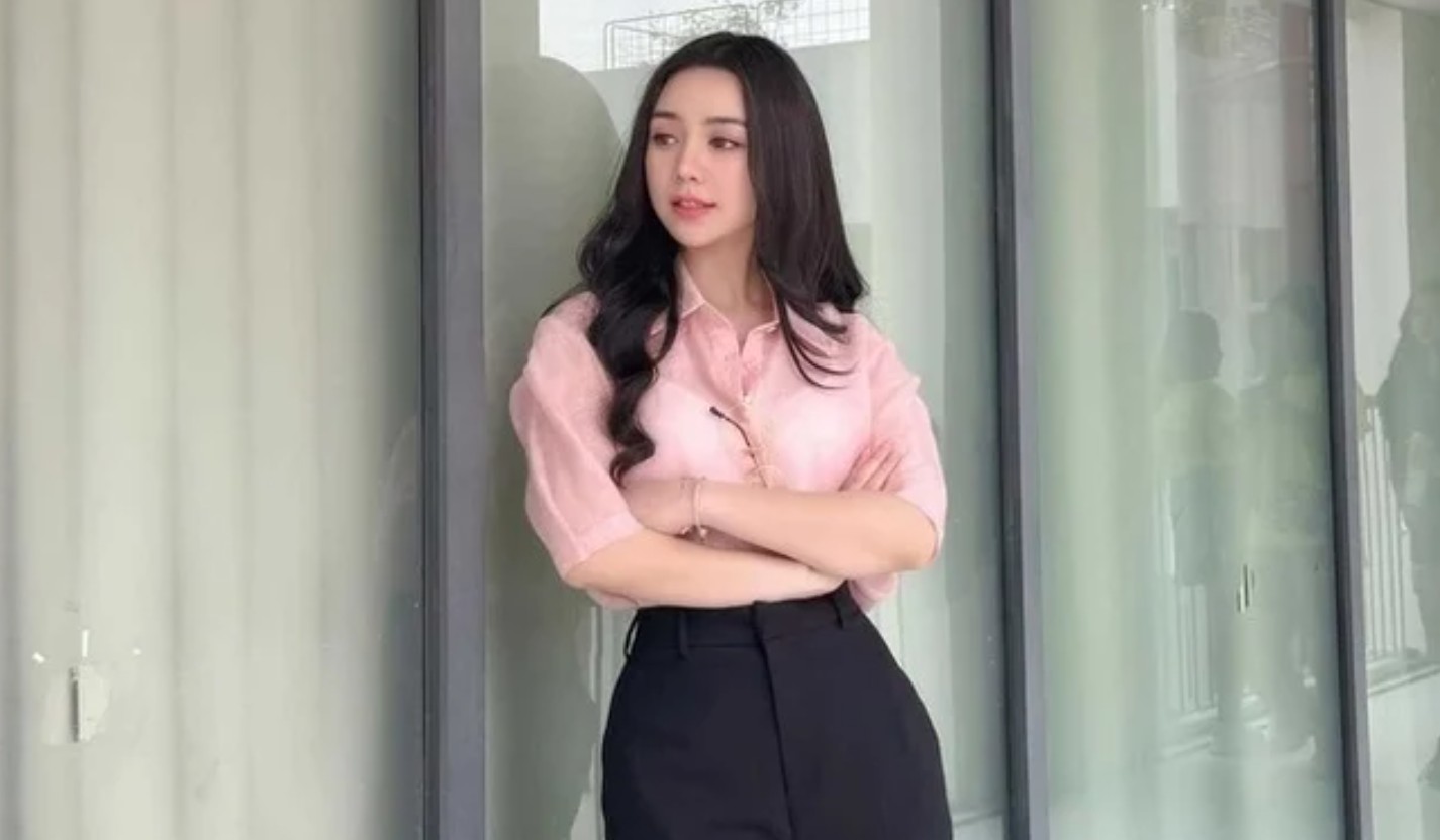 Style thanh lịch của Quỳnh Kool trong Chúng ta của 8 năm sau